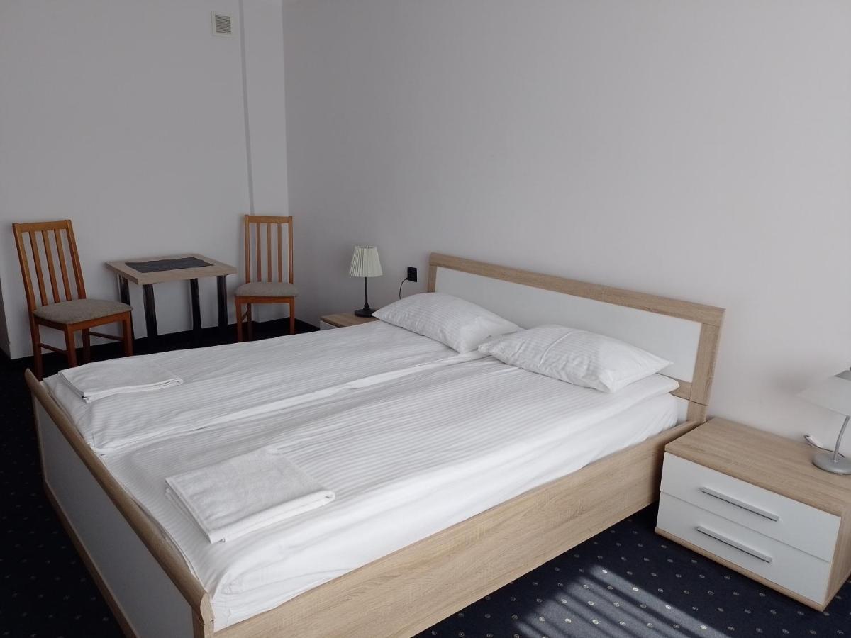 Hotel Homer Bydgoszcz Buitenkant foto