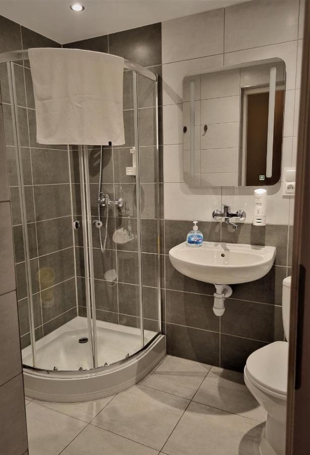 Hotel Homer Bydgoszcz Buitenkant foto